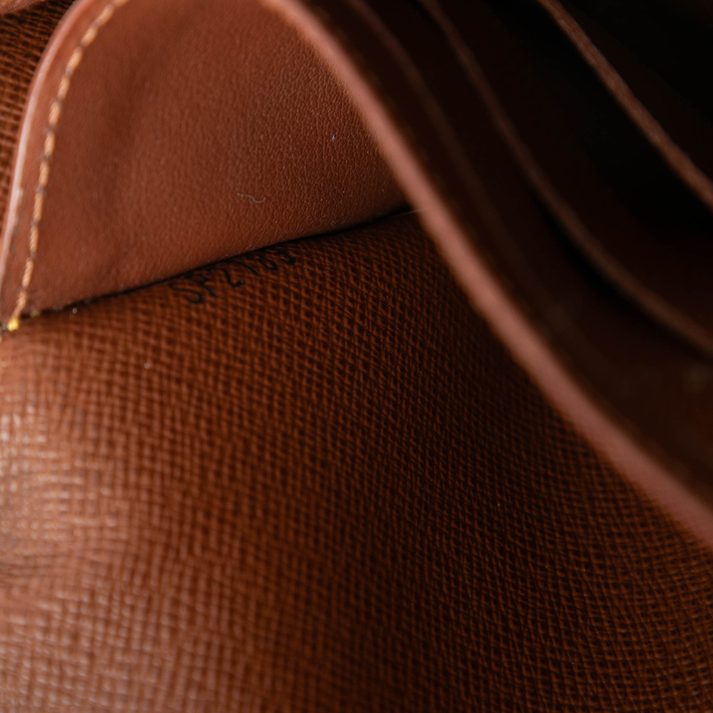 Pre-Loved Louis Vuitton Monogram S Lock Belt Pouch MM - Picture 6 of 8